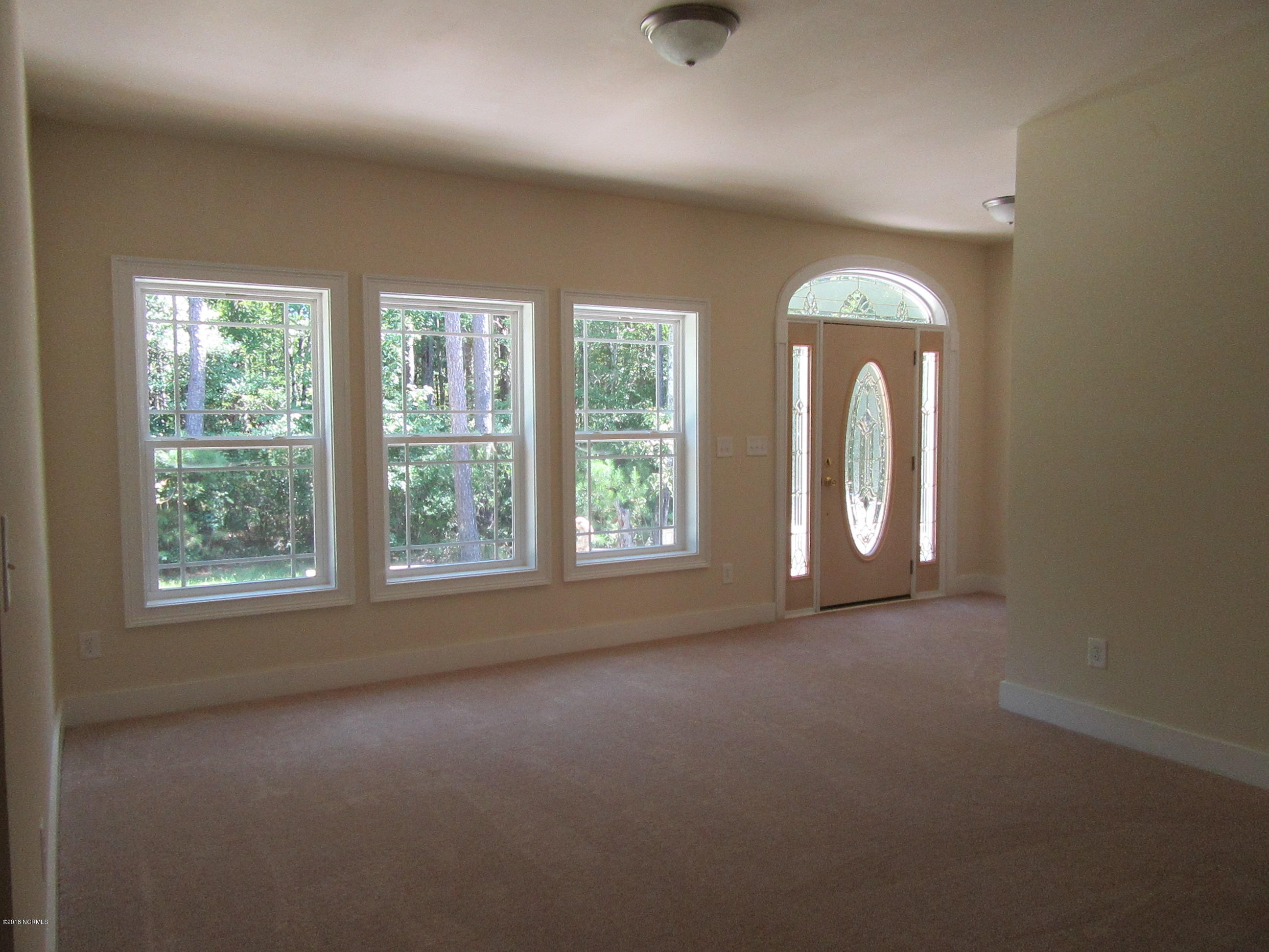 327 Bay Shores Road Merritt, NC 28556 - Photo 5 of 42 Living Room