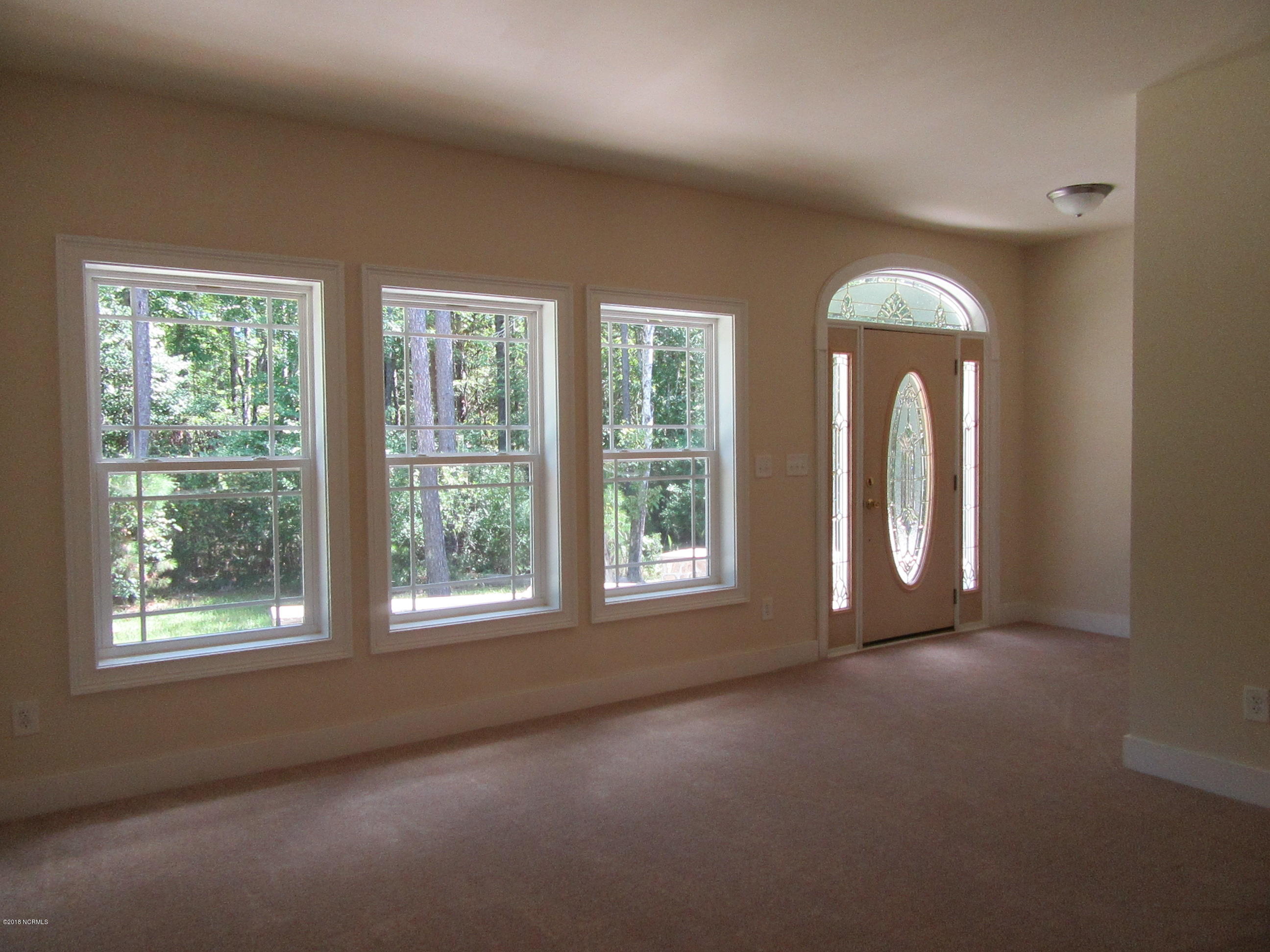 327 Bay Shores Road Merritt, NC 28556 - Photo 7 of 42 Living Room
