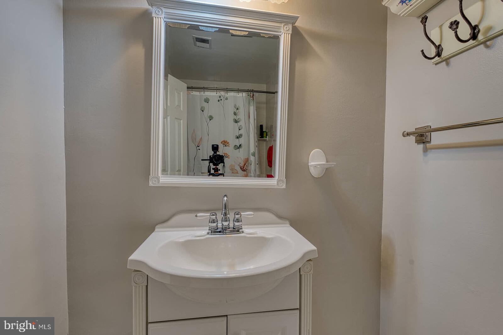 955 Fall Ridge Way Gambrills, MD 21054 - Photo 23 of 38 Gallery Image 23