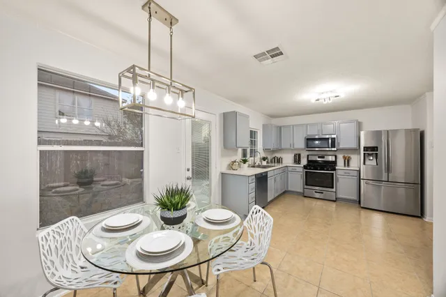 $279,900 | 19627 Lighthouse Scene Lane, Cypress, TX 77433