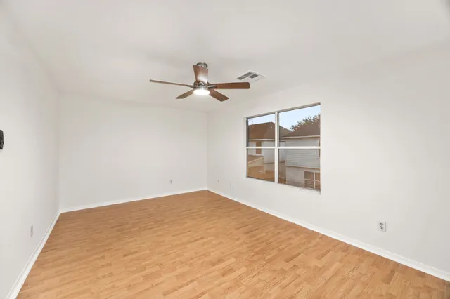 $279,900 | 19627 Lighthouse Scene Lane, Cypress, TX 77433