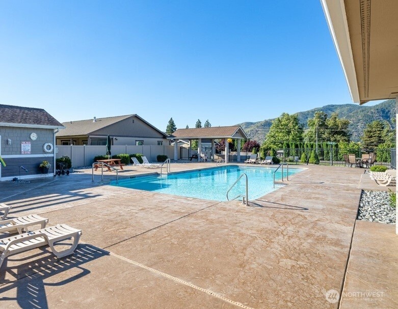 516 Village Drive Manson, WA 98831 - Photo 17 of 22