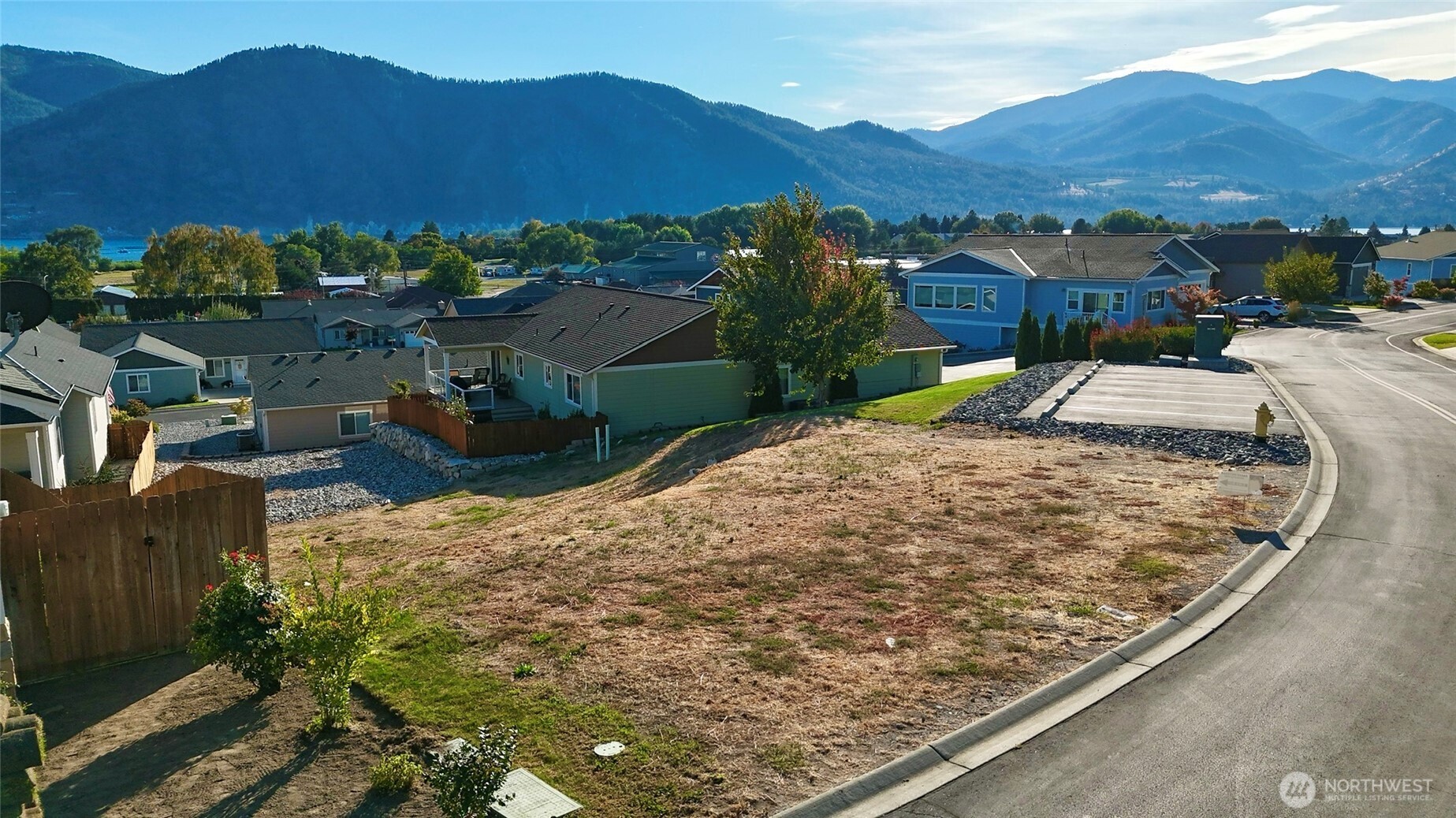 516 Village Drive Manson, WA 98831 - Photo 4 of 22
