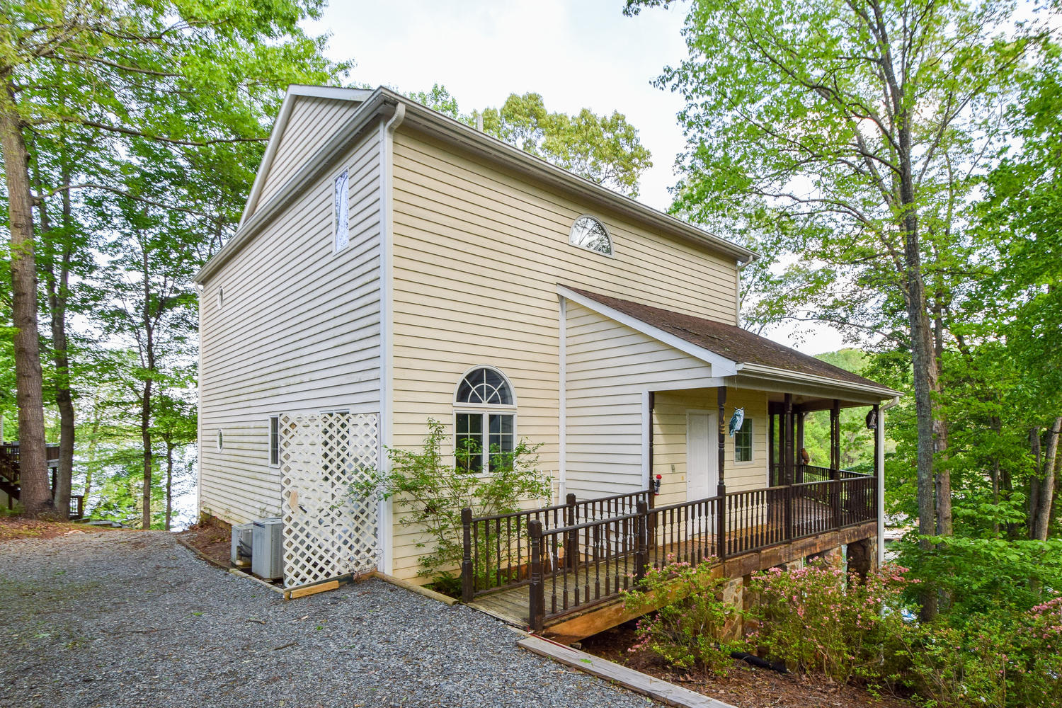 416 Dodee Lane Union Hall, VA 24176 - Photo 2 of 42 416 Dodee LN