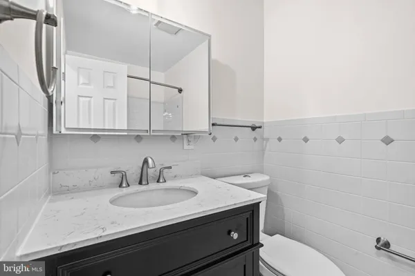 $725,000 | 5 Coatbridge Court, Olney, MD 20832