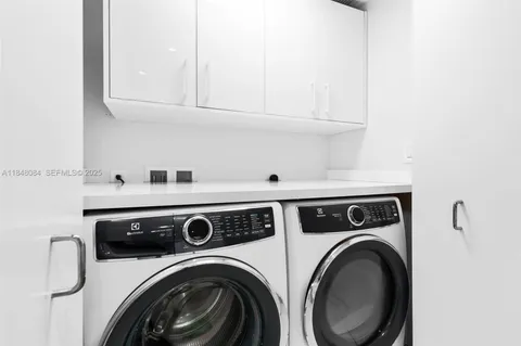 $2,850,000 | 1116 North Ocean Boulevard, Unit 504, Pompano Beach, FL 33062