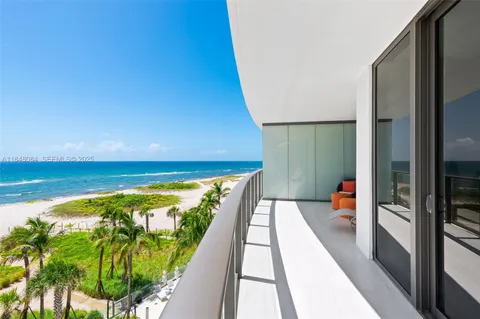 $2,850,000 | 1116 North Ocean Boulevard, Unit 504, Pompano Beach, FL 33062