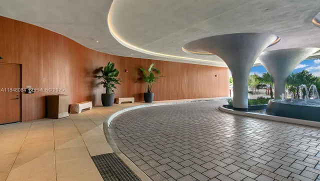 $2,850,000 | 1116 North Ocean Boulevard, Unit 504, Pompano Beach, FL 33062