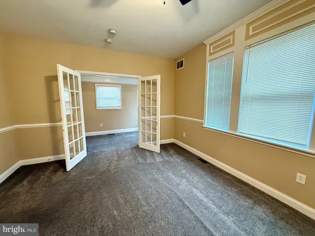 $1,250 | 3330 East Hollywood Circle, Unit A2, Pennsauken, NJ 08109