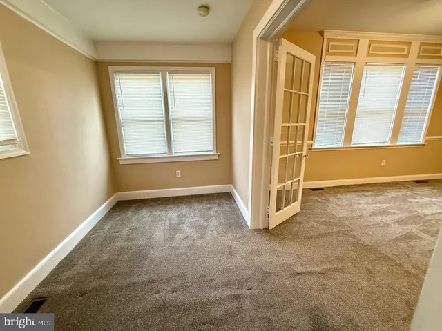 $1,250 | 3330 East Hollywood Circle, Unit A2, Pennsauken, NJ 08109