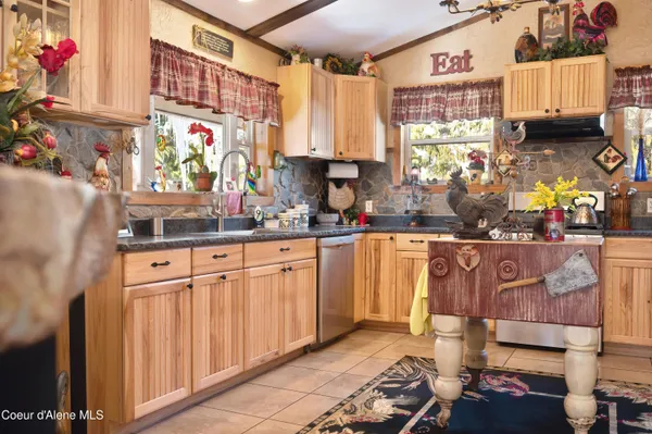 $749,000 | 629 Flat Creek Road, St. Maries, ID 83861