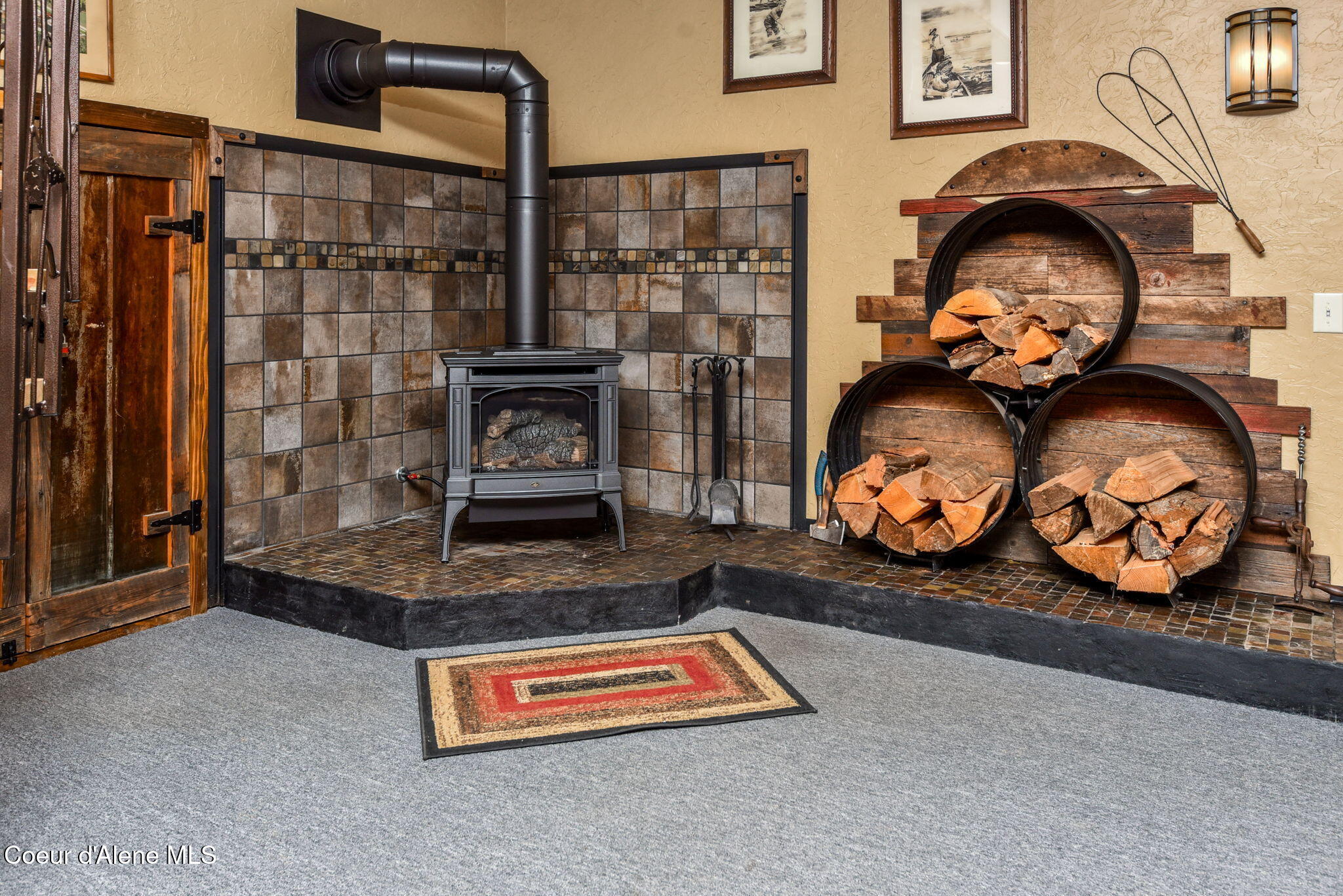 629 Flat Creek Road St. Maries, ID 83861 - Photo 30 of 77 28-web-or-mls-Fireplace-1