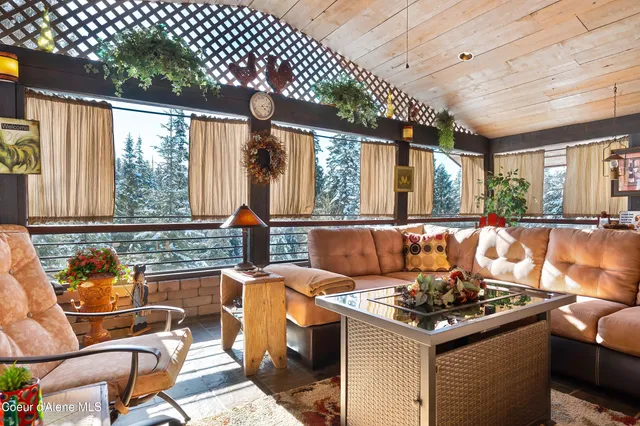 $749,000 | 629 Flat Creek Road, St. Maries, ID 83861