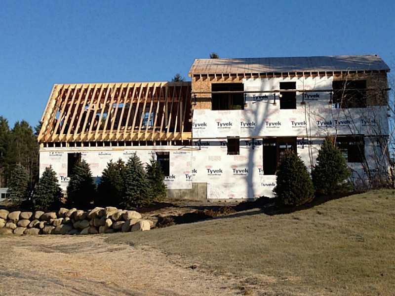 88 Wyman Way Cumberland, ME 04021 - Photo 4 of 6 Exterior Back.