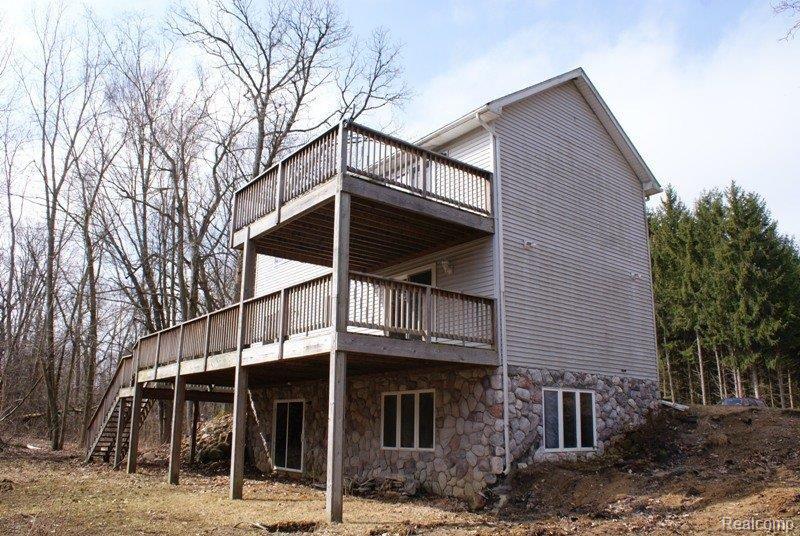 1170 North Maple Leaf Road Lapeer, MI 48446 - Photo 3 of 24 DSC08019.JPG