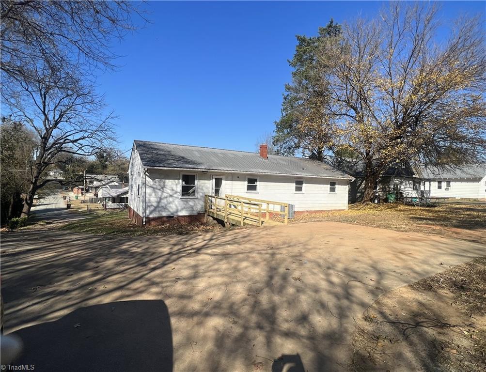 323 Coltrane Avenue High Point, NC 27260 - Photo 3 of 18