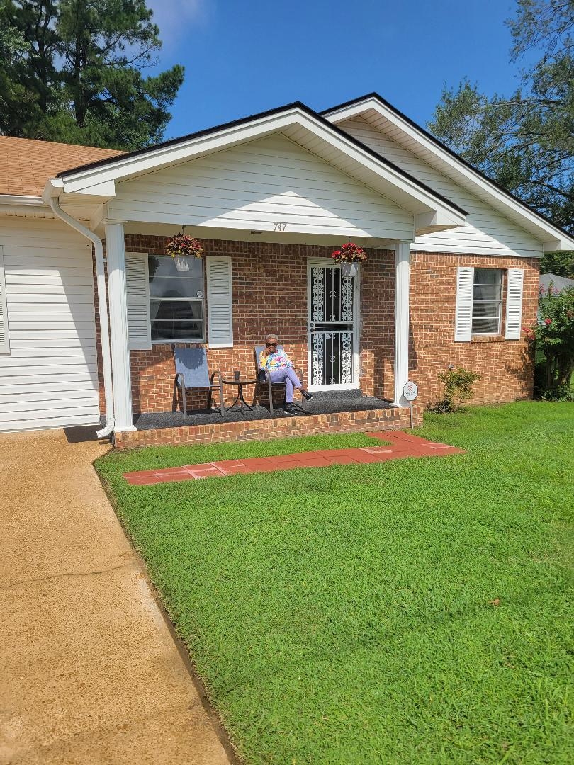 747 Best Street Covington, TN 38019 - Photo 2 of 15