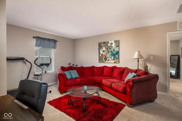 $374,000 | 8707 North Aspen Way, McCordsville, IN 46055