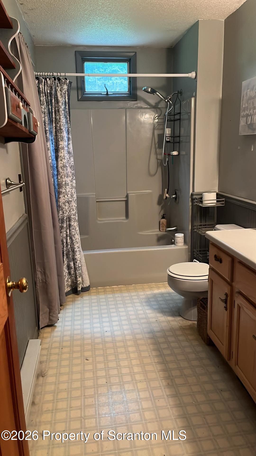 91 Pond Road Lake Ariel, PA 18436 - Photo 11 of 34 Bathroom