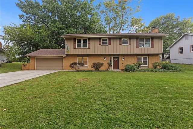 $250,000 | 13012 Bristol Avenue, Grandview, MO 64030