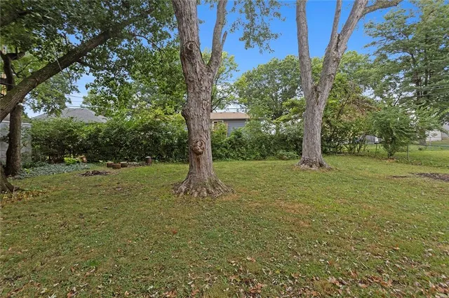 $250,000 | 13012 Bristol Avenue, Grandview, MO 64030