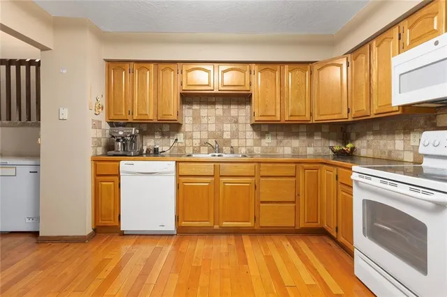 $250,000 | 13012 Bristol Avenue, Grandview, MO 64030