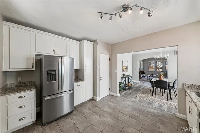 $299,900 | 1502 Bredell Avenue, St. Louis, MO 63117