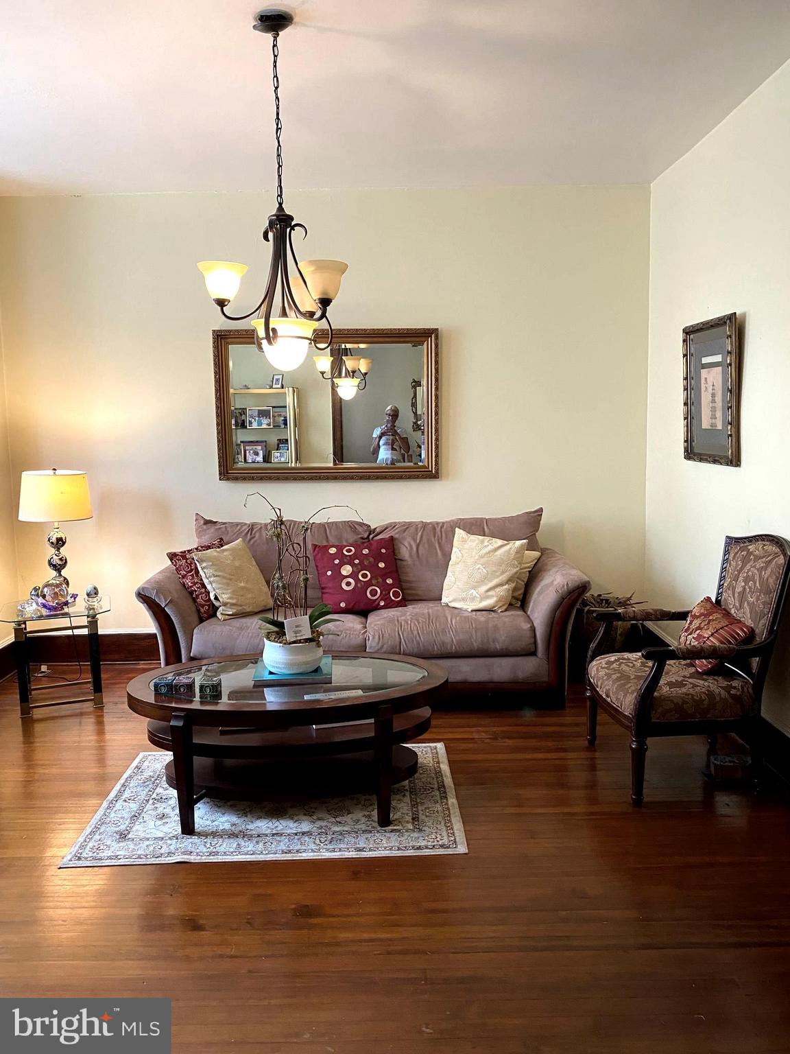129 R Street Northeast Washington, DC 20002 - Photo 3 of 6 Living Room