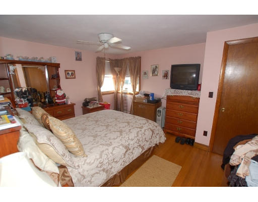 5 Frye Road Medford, MA 02155 - Photo 11 of 30