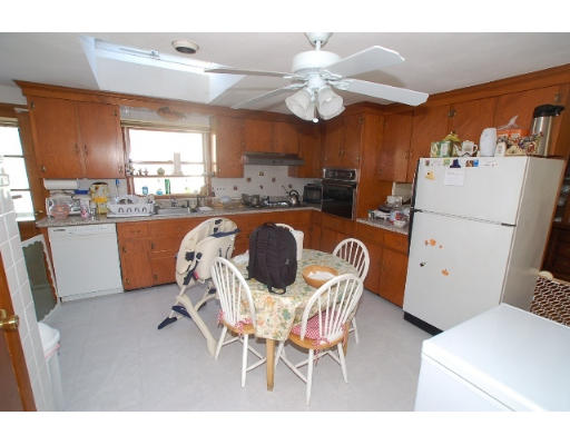 5 Frye Road Medford, MA 02155 - Photo 6 of 30