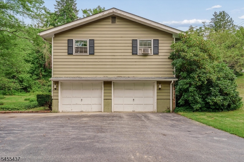 10 Longbridge Road Branchville, NJ 07826 - Photo 4 of 33 Gallery Image 4