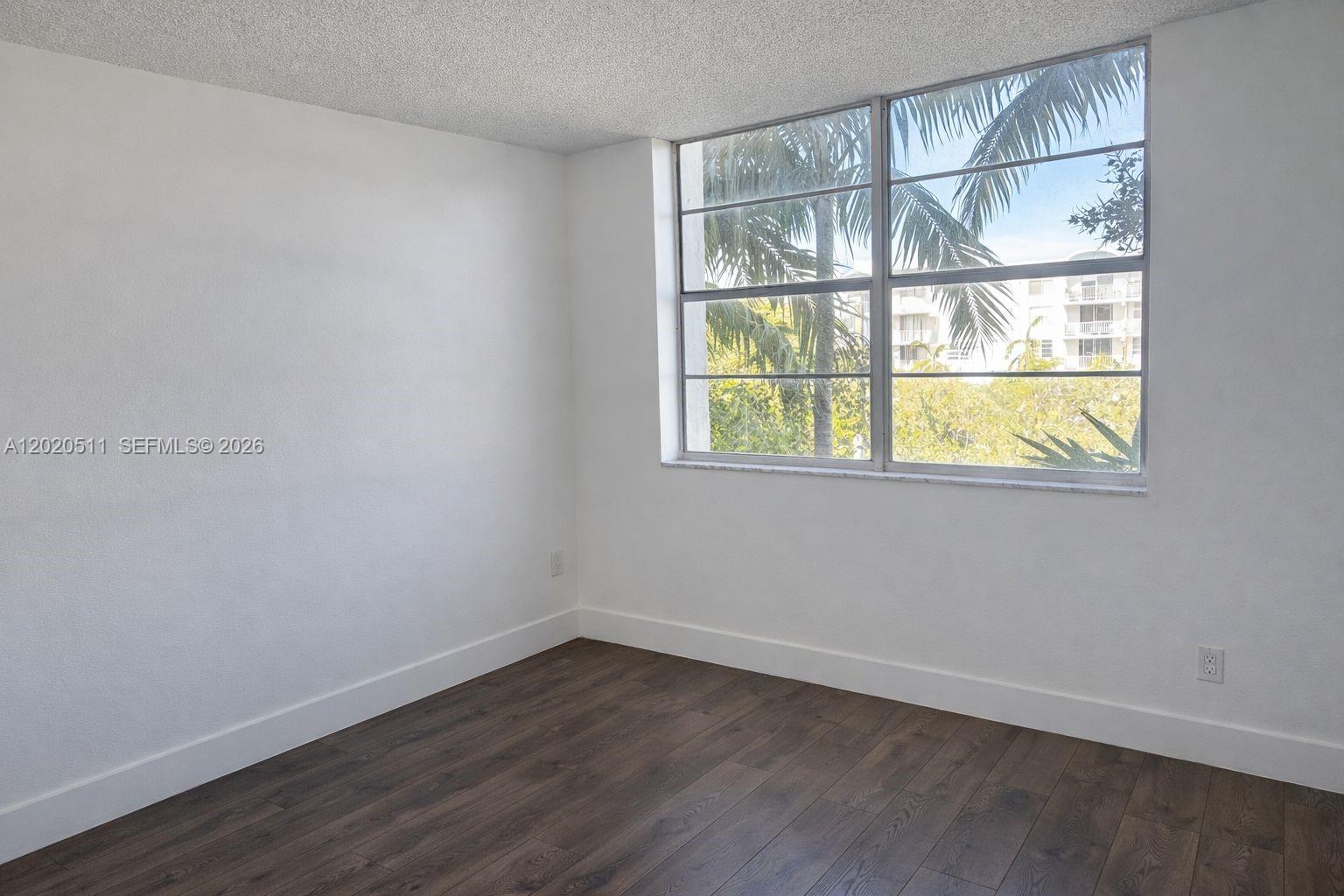 496 Northwest 165th Street, Unit D412 Miami, FL 33169 - Photo 20 of 34