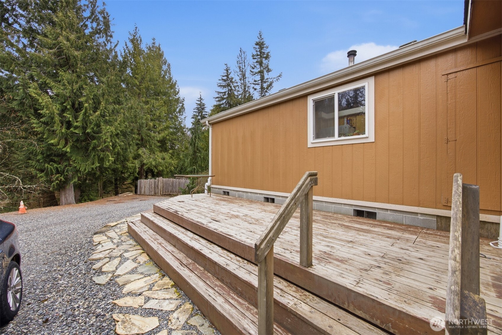 1904 Yew Street Road Bellingham, WA 98229 - Photo 37 of 38 Gallery Image 37