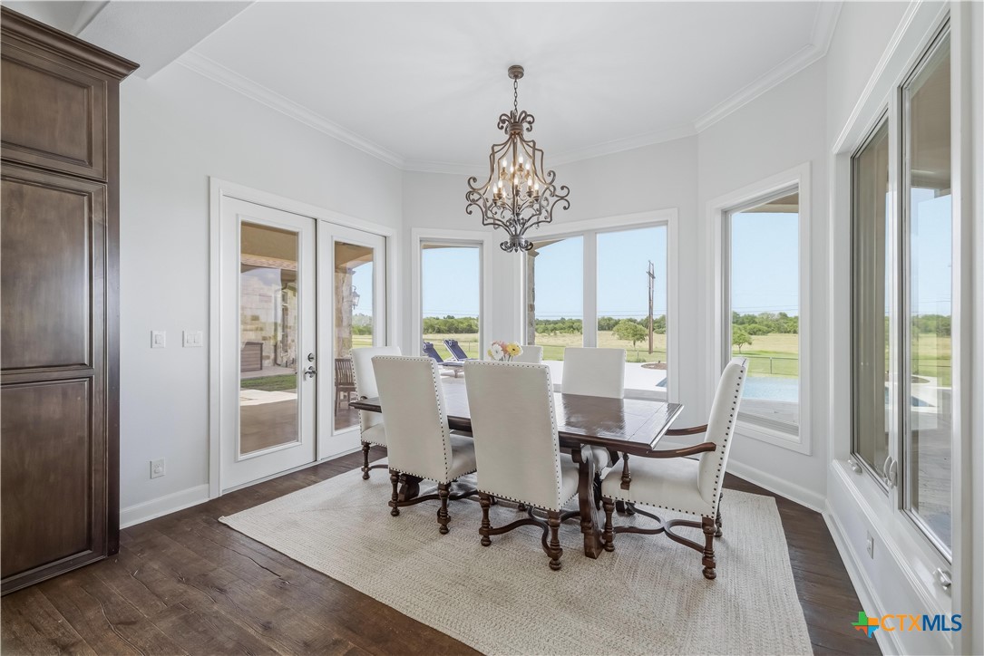 448 Champlain Street Victoria, TX 77905 - Photo 17 of 48 Casual Dining Area