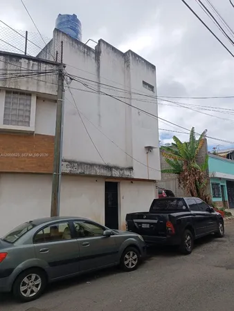 $999,000 | 9 Calle Nw 8-92 Zona 11, Monson, MA 01057