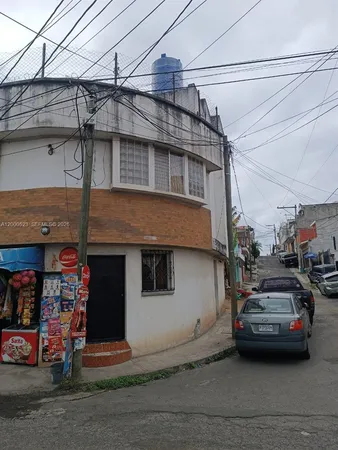 $999,000 | 9 Calle Nw 8-92 Zona 11, Monson, MA 01057