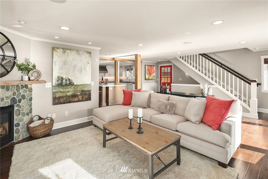6811 Ripley Ln S East Renton, WA 98056 - Photo 12 of 40 Gallery Image 12