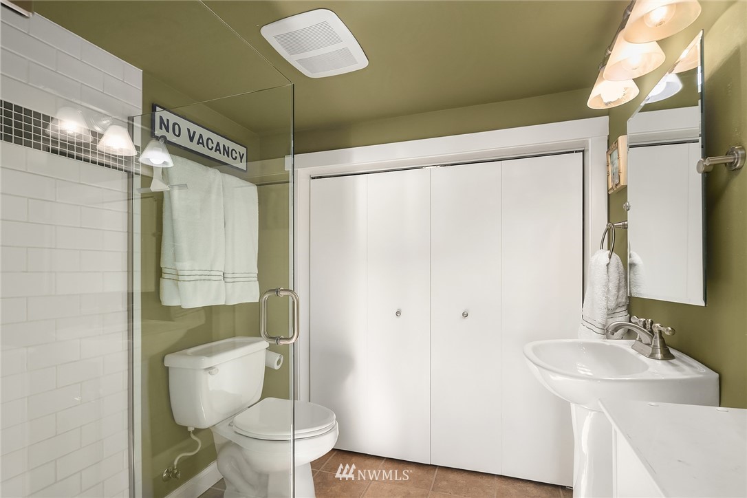 6811 Ripley Ln S East Renton, WA 98056 - Photo 36 of 40 Gallery Image 36