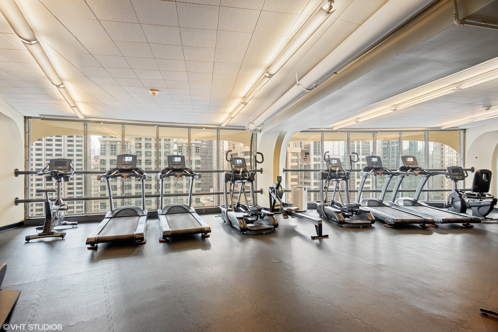 300 North State Street, Unit 3135 Chicago, IL 60654 - Photo 12 of 15