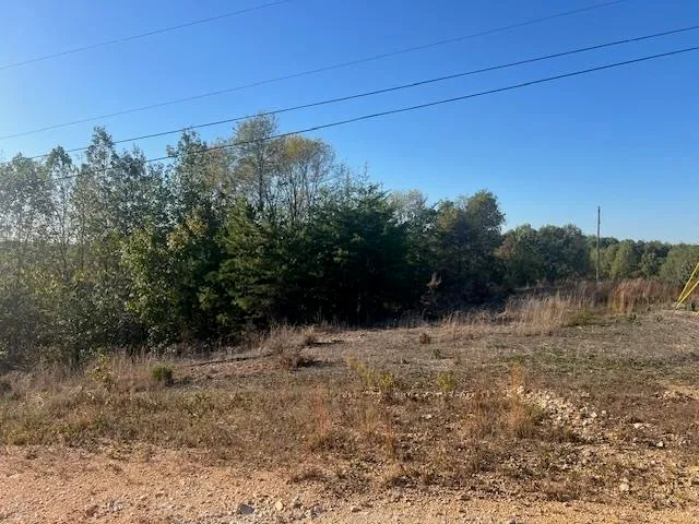 a view of outdoor space with mountain view