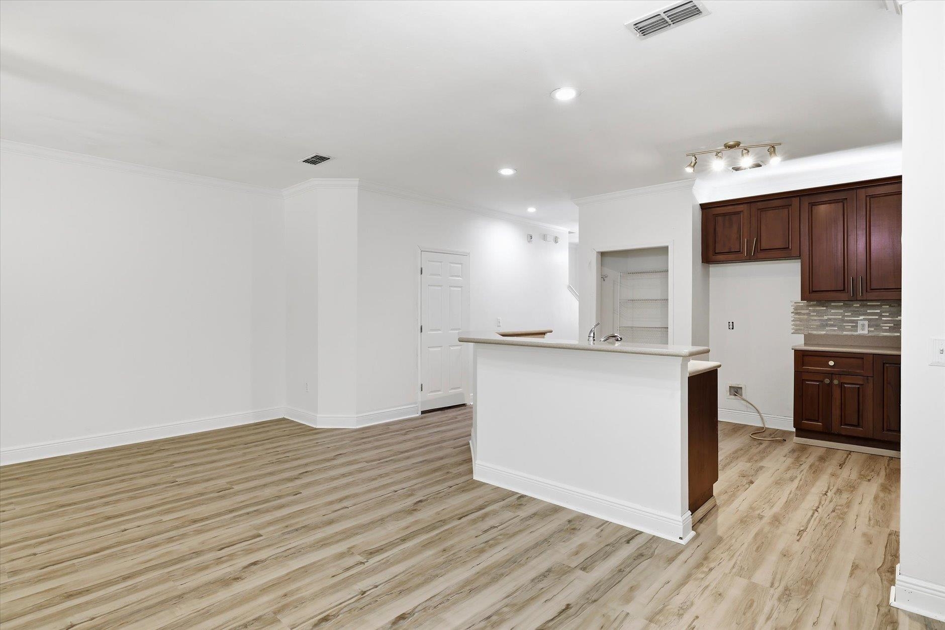 1575 Paul Russell Road, Unit 2302 Tallahassee, FL 32301 - Photo 26 of 52 Gallery Image 26