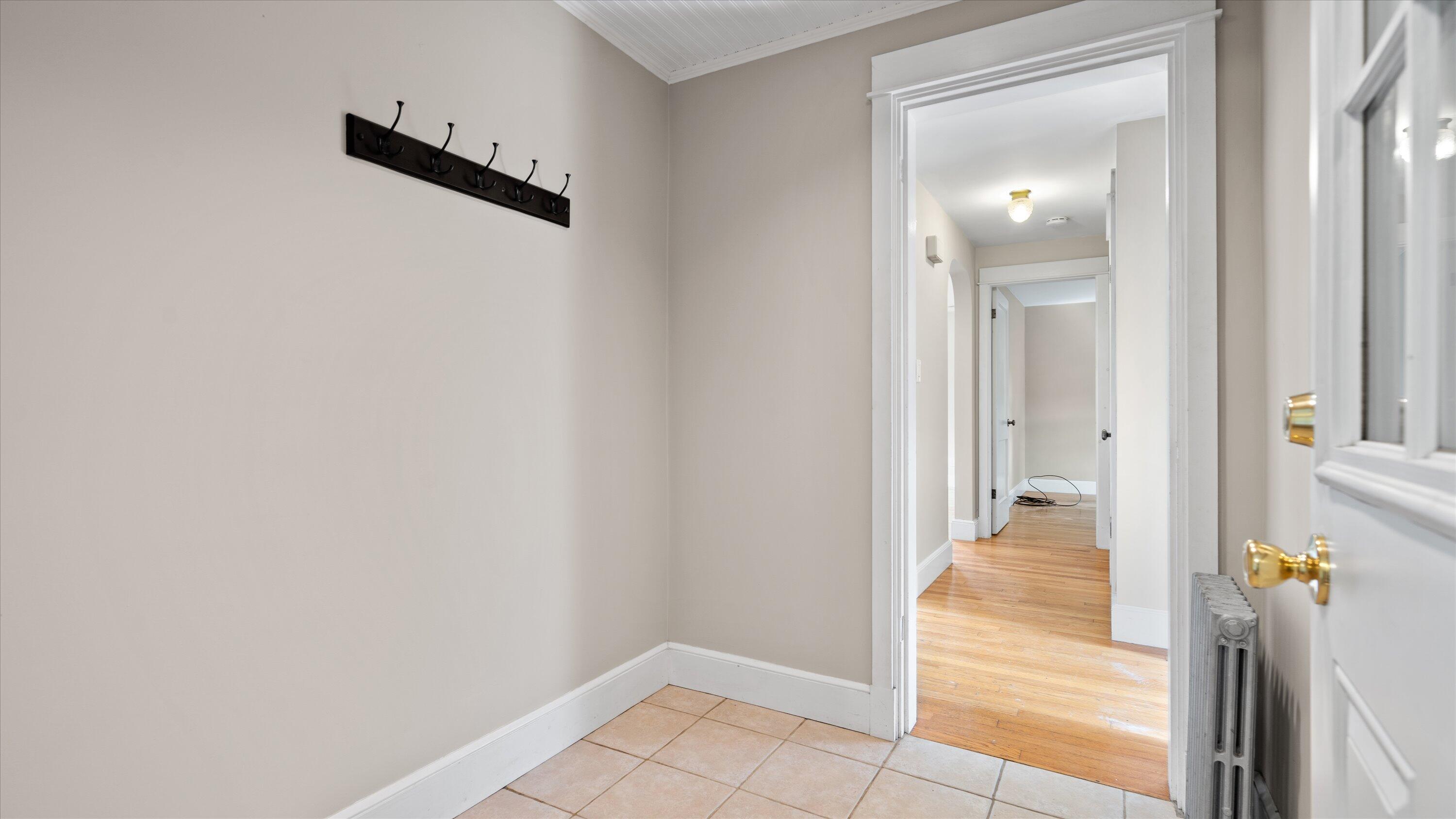 52 Hicks Street Portland, ME 04103 - Photo 4 of 35 Hallway