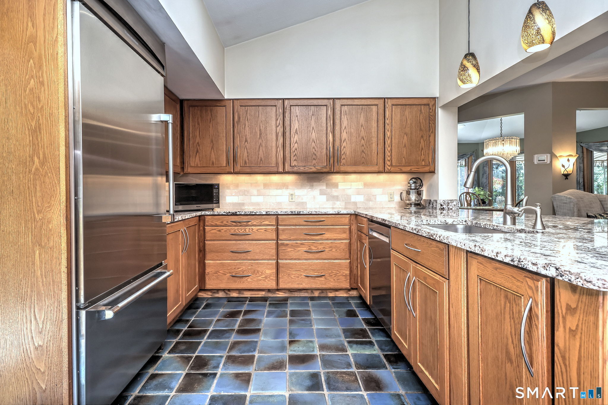 151 Cheshire Road Bethany, CT 06524 - Photo 16 of 40