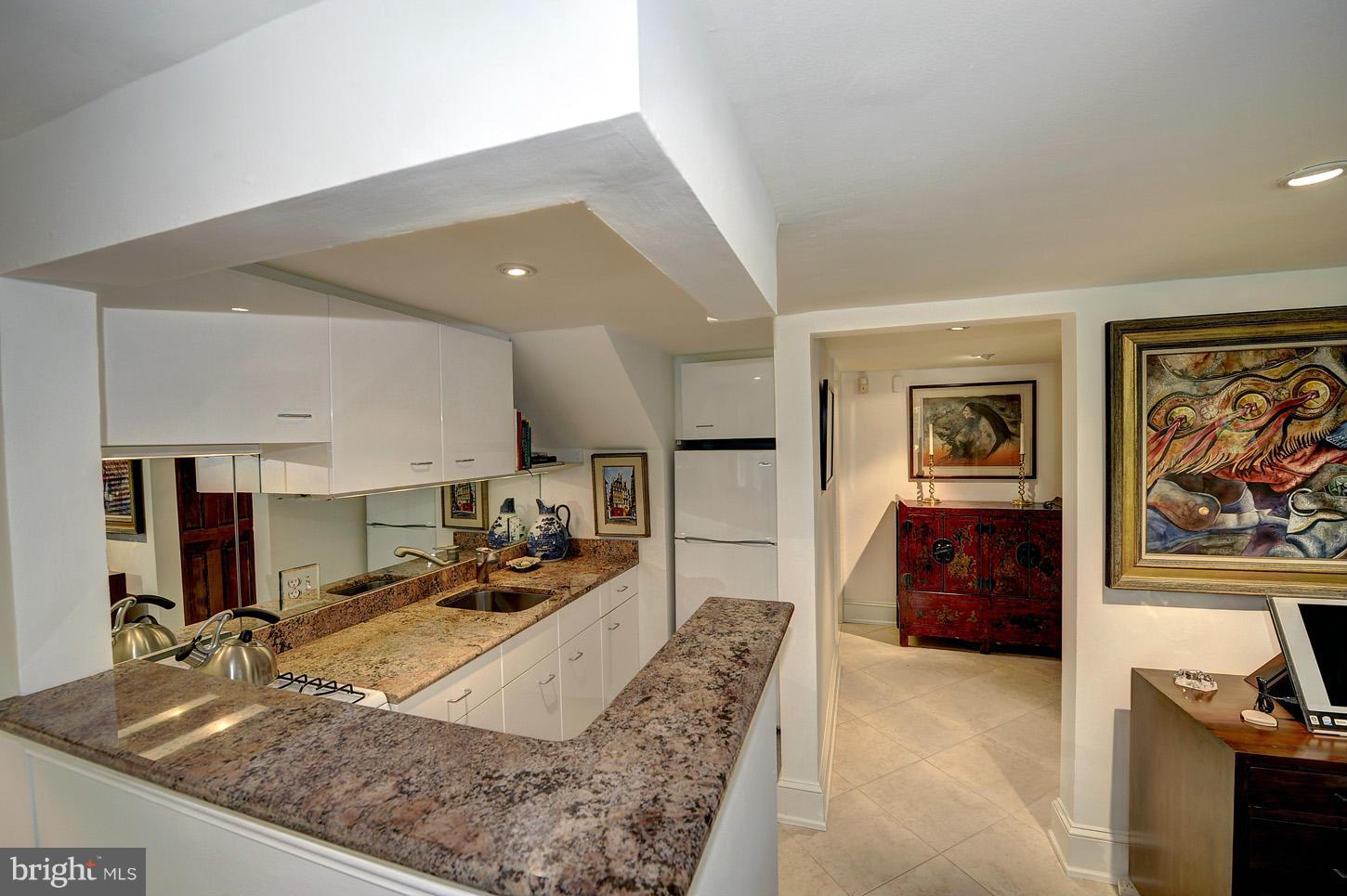 3040 Q Street Northwest Washington, DC 20007 - Photo 25 of 30 Guest Suite w/kitchen and bath