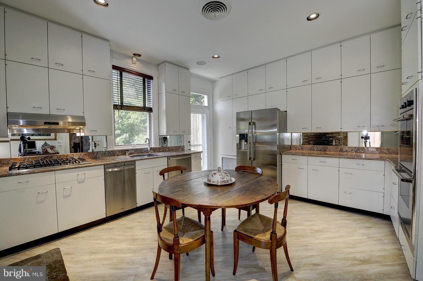 3040 Q Street Northwest Washington, DC 20007 - Photo 10 of 30 Kitchen