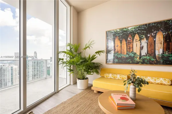 $3,758 | 275 Southwest 6th Street, Unit 1110, Miami, FL 33130