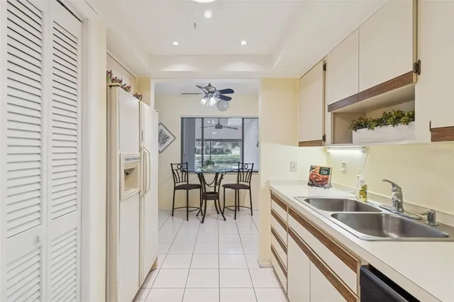 $334,950 | 486 Lakeview Drive, Unit 54, Palm Harbor, FL 34683