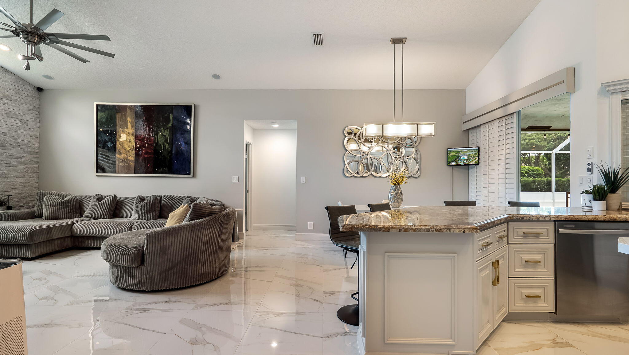 10810 Santa Rosa Drive Boca Raton, FL 33498 - Photo 22 of 52 Kitchen/Family Room