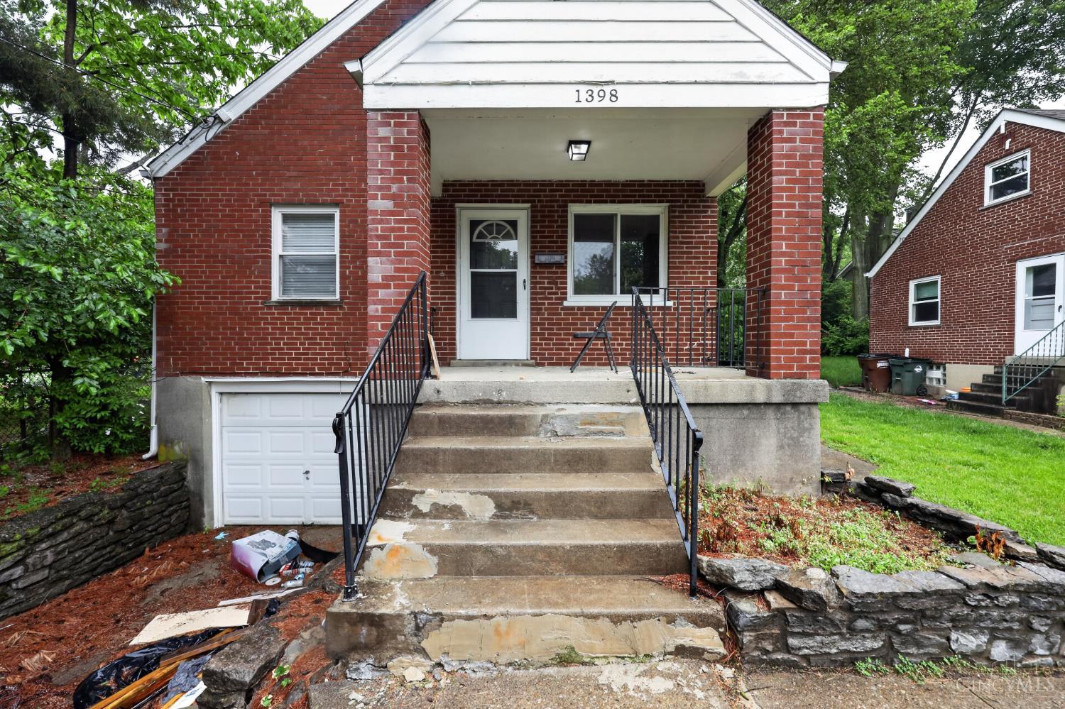 1398 Adams Road Cincinnati, OH 45231 - Photo 2 of 30