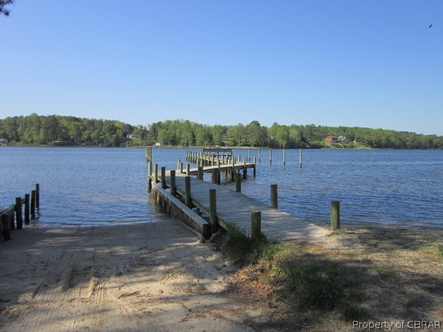 727 Coachpoint Road Hartfield, VA 23071 - Photo 17 of 18